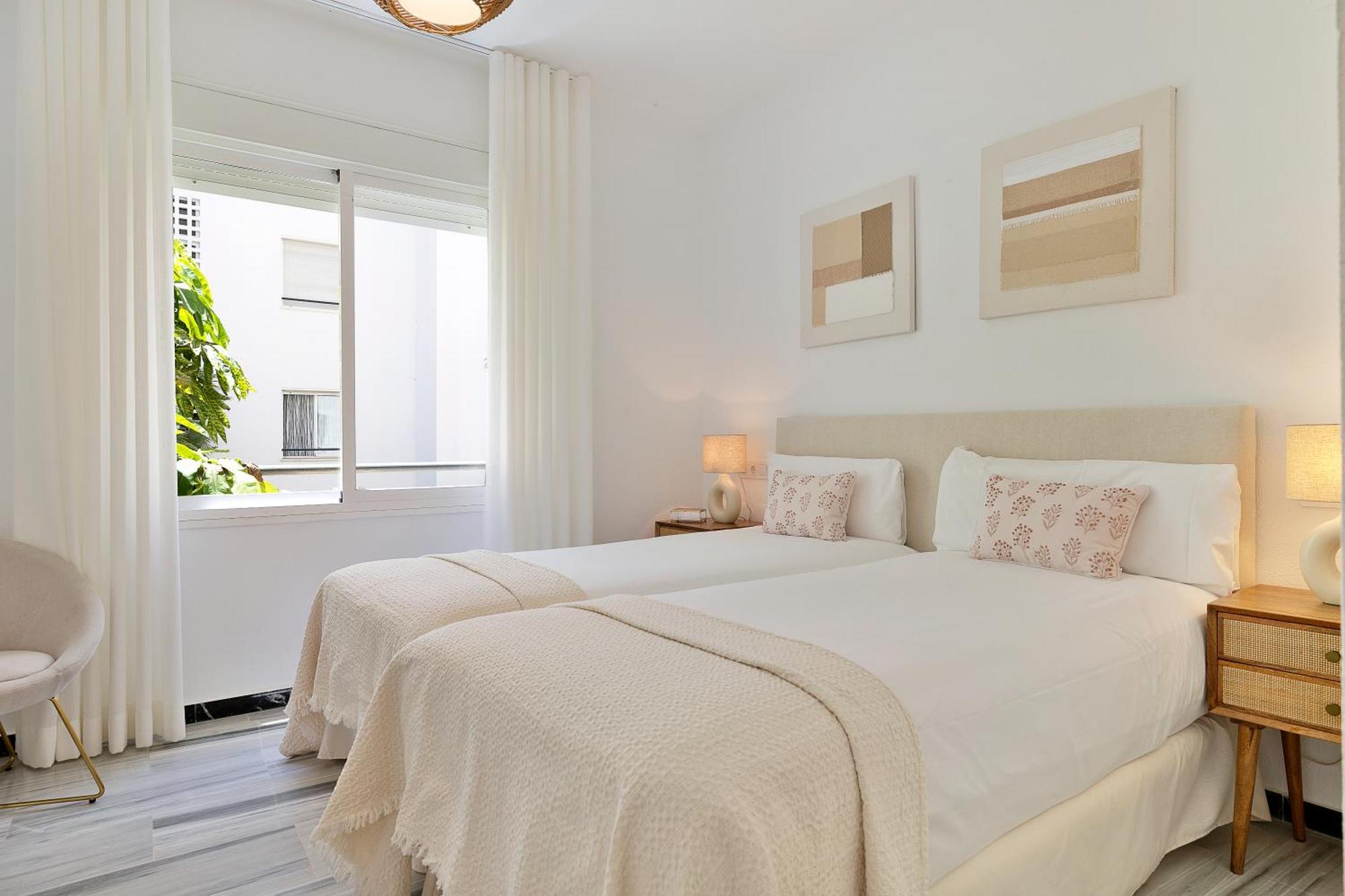 2 Bedroom In Medina Garden - Puerto Banus Apartment Marbella